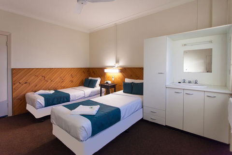 Manly Hotel - Casino Accommodation 1