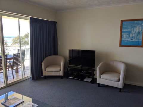 Moorings Beach Resort - Victoria Tourism 2