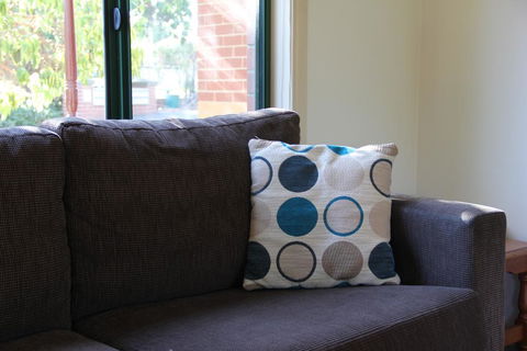 Mount Waverley Townhouses - Holiday Melbourne 1