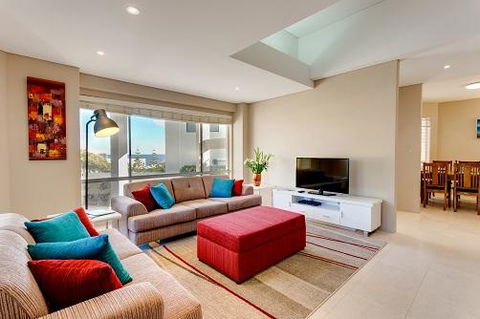 Cottesloe Contemporary Villa - Victoria Tourism 2