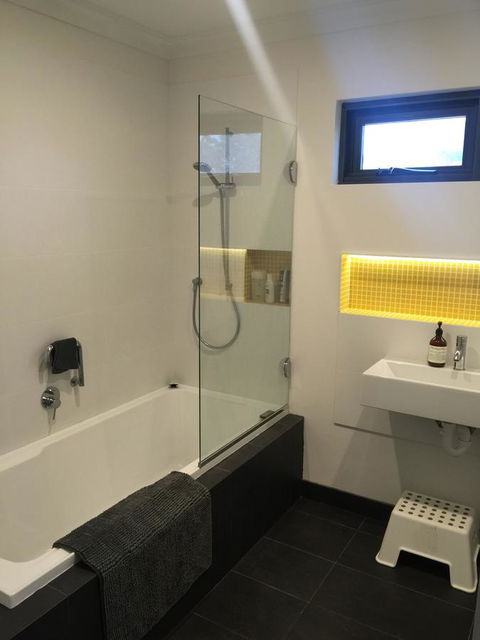 The Pool House - Fremantle - Holiday Melbourne 6