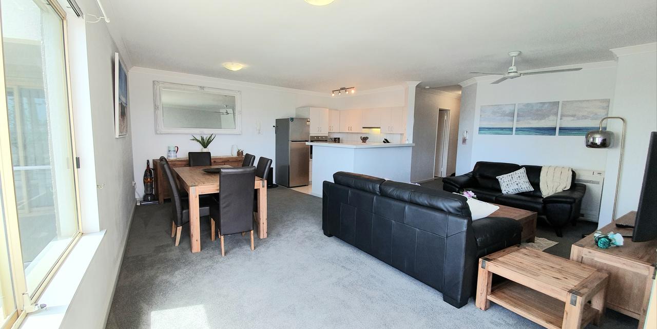 Sandcastles Beachfront Luxury Retreat Apartment - thumb 16