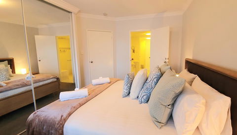 Sandcastles Beachfront Luxury Retreat Apartment - Accommodation Airlie Beach 10