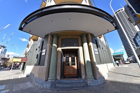 Inner Perth CBD 1X1 Apartment: 605451 - YWait Travel 24