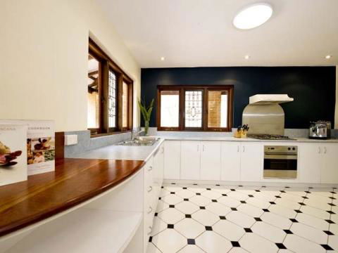 Wizard\'s Den - Margaret River - Casino Accommodation 1
