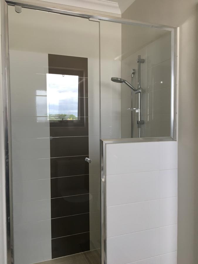 Apartment In Queens Park - thumb 11