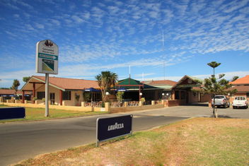 Cervantes Pinnacles Motel with Carnarvon Accommodation