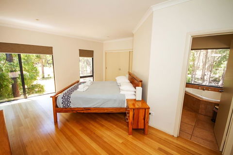Kanga View - Margaret River - Casino Accommodation 10