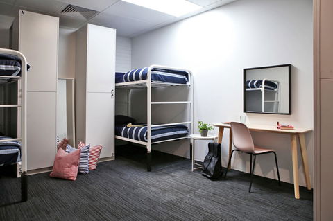 Spinners Hostel - Holiday Melbourne 2