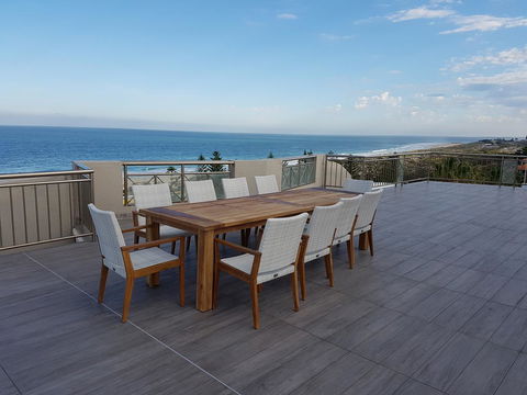 Beachfront Penthouse & Huge Terrace - Holiday Melbourne 2
