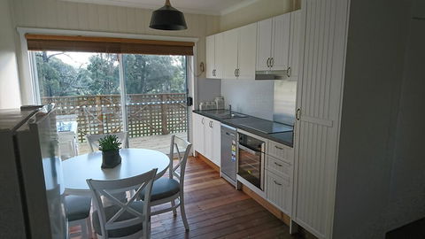 Glengarry Farm Stay BnB - Caravan Park Accommodation 8