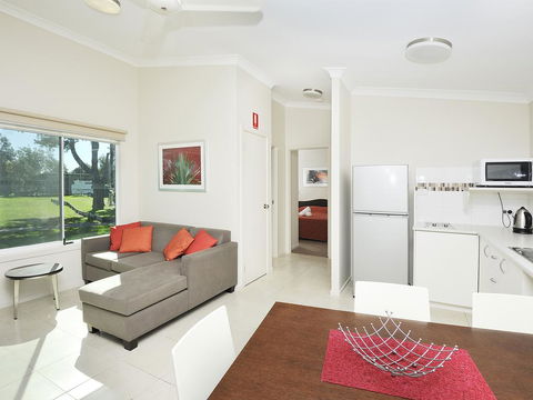 NRMA Eastern Beach Holiday Park - Holiday Melbourne 3