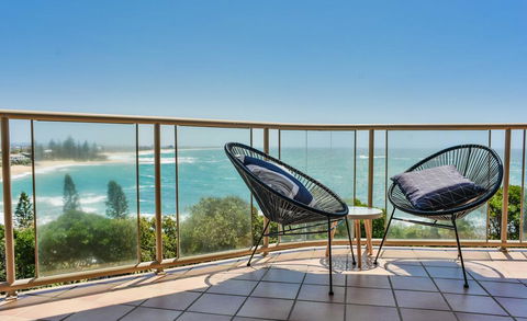 Ocean Front Moffat Beach Private Rooftop Terrace Walk To Cafe's, Restaurants - Accommodation Australia 0