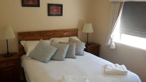 Ocean Sunsets - 2 Bedroom Converted Warehouse Apartment - Holiday Melbourne 2
