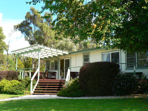 Olive's Cottage - Caravan Park Accommodation 2