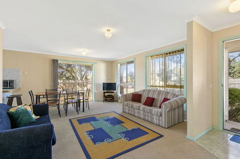 Ozan Unit 1-9 - Accommodation Australia 2