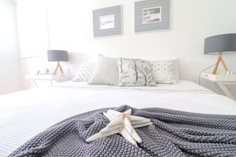 Palms Studio Apartment At Raffetys Resort - Byron Bay Accommodation 0