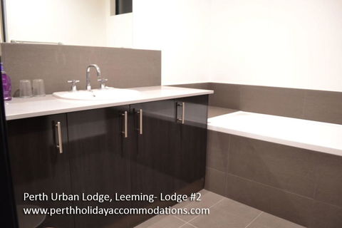 Perth Urban Lodge - Victoria Tourism 3