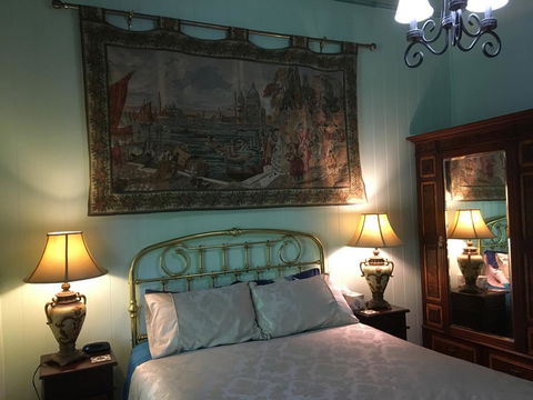 Pitstop Lodge Guesthouse B&B - Casino Accommodation 0