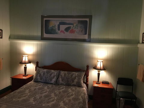 Pitstop Lodge Guesthouse B&B - Casino Accommodation 2