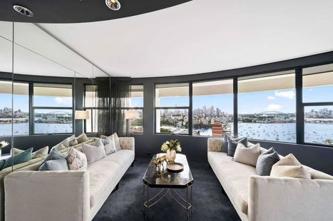 President Towers Apartment - Holiday Melbourne 1