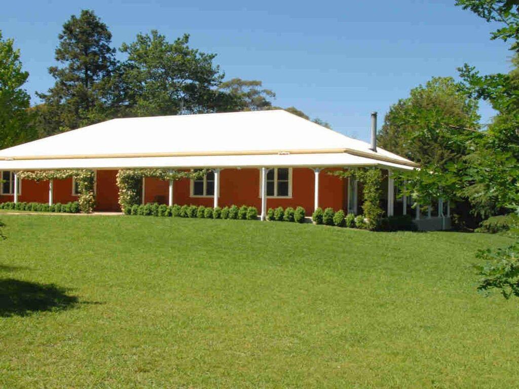 Oolong NSW Caravan Park Accommodation