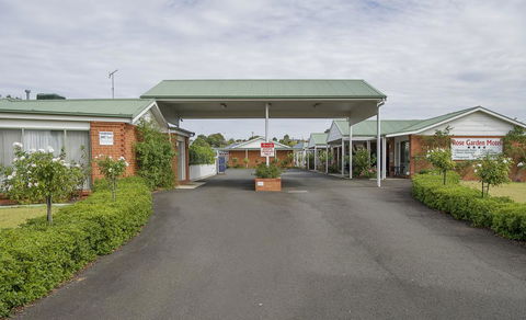 Rose Garden Motel - Victoria Tourism 2