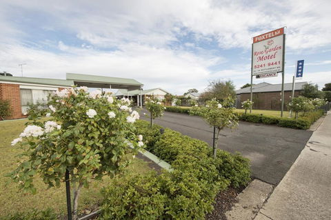 Rose Garden Motel - Victoria Tourism 1