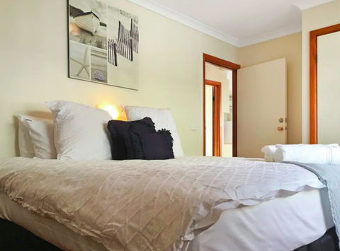 Rye 3 Great Location, Shops, Beach, FREE Wine, Wifi And Netflix - Accommodation Australia 0