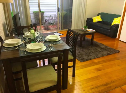 Rye 3 Great Location, Shops, Beach, FREE Wine, Wifi And Netflix - Accommodation Australia 2