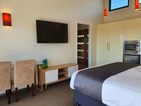 Sanctuary Hill Retreat - Byron Bay Accommodation 2