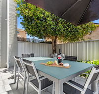 Sandcastles Unit 7 - Fingal Bay - Casino Accommodation