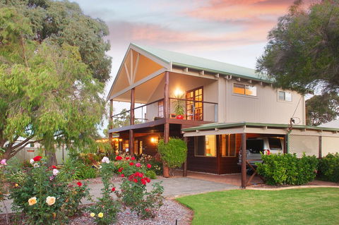 Sea Esta - Town & Beach On Your Doorstep - Holiday Melbourne 0