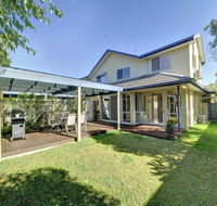 Sea Whispers  Fingal Bay - Casino Accommodation