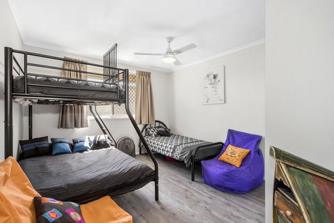 Seabreeze - WA Accommodation 1