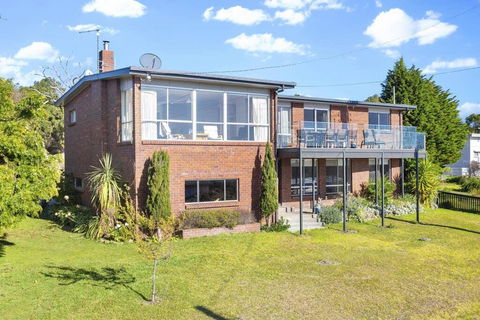 SEASIDE SERENITY 1 - Caravan Park Accommodation 2