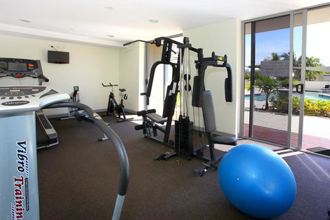 Signature Waterfront Apartments - Holiday Sydney 3