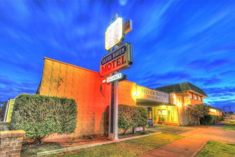 Silver Haven Motor Inn - Holiday Melbourne 1