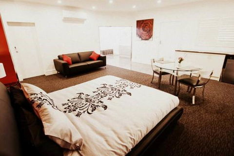 Silver Haven Motor Inn - Holiday Melbourne 2