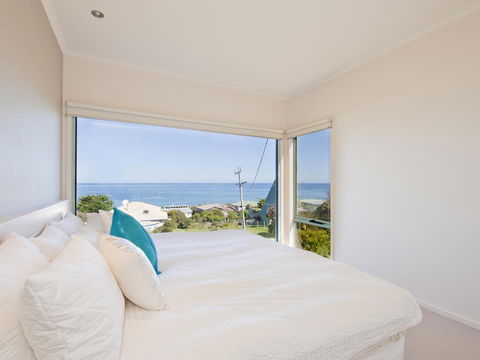 Skenes Horizon - Caravan Park Accommodation 2