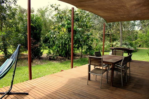 Spring Homestead - Holiday Melbourne 3