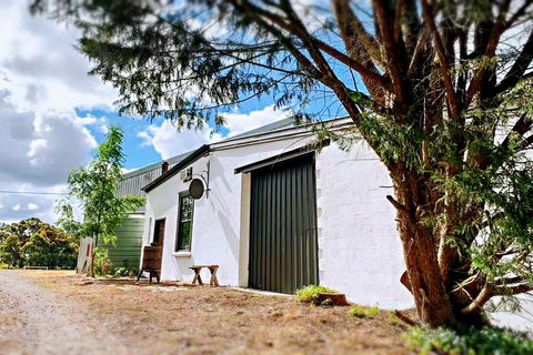 Springhill Winery - Holiday Melbourne 0