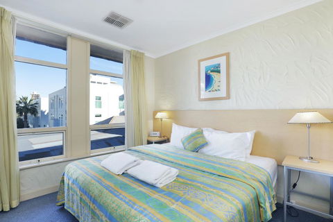 Stylish Comfortable 2 Bdrm Glenelg North - Accommodation Australia 3