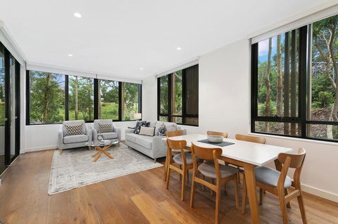 Stylish Lux Home With Hotel Grade Cleanliness - Holiday Sydney 0
