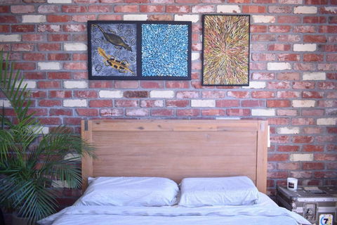 Stylish Modern Apartment Located In Marrickville - Byron Bay Accommodation 3