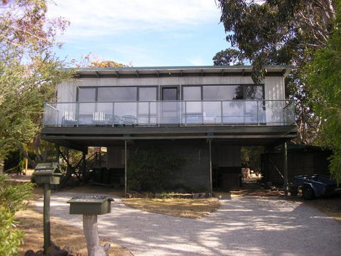 Sunningdale Beach House 16 - Accommodation Australia 0
