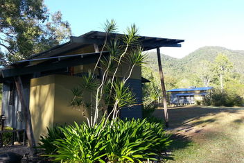 Sweetwater Lodge with Accommodation Airlie Beach