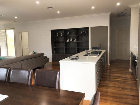 Taboga, 3 Bedroom, 3 Bathroom Villia - Casino Accommodation 3