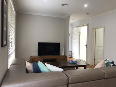 Taboga, 3 Bedroom, 3 Bathroom Villia - Casino Accommodation 2