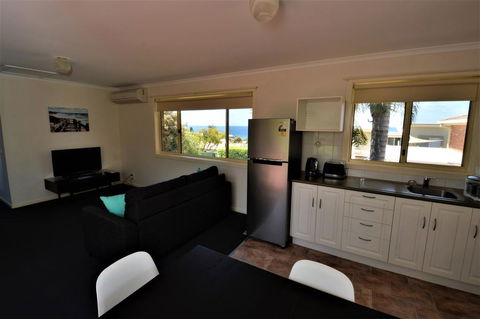 Telopea Cottage - Holiday Melbourne 2
